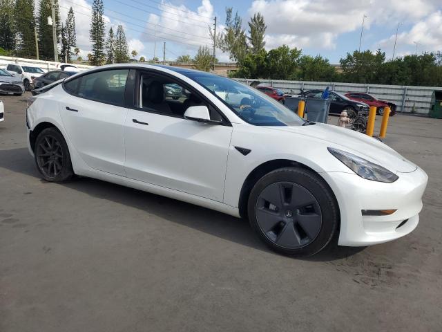  TESLA MODEL 3 2023 Biały