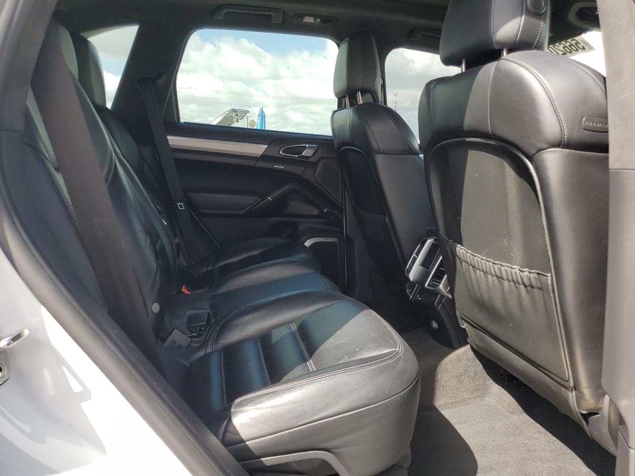 2015 Porsche Cayenne Turbo VIN: WP1AC2A29FLA80542 Lot: 56620485