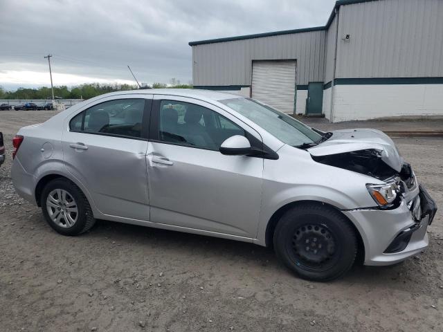  CHEVROLET SONIC 2017 Srebrny