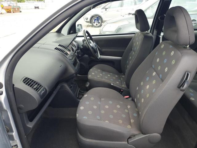2004 VOLKSWAGEN LUPO E AUT