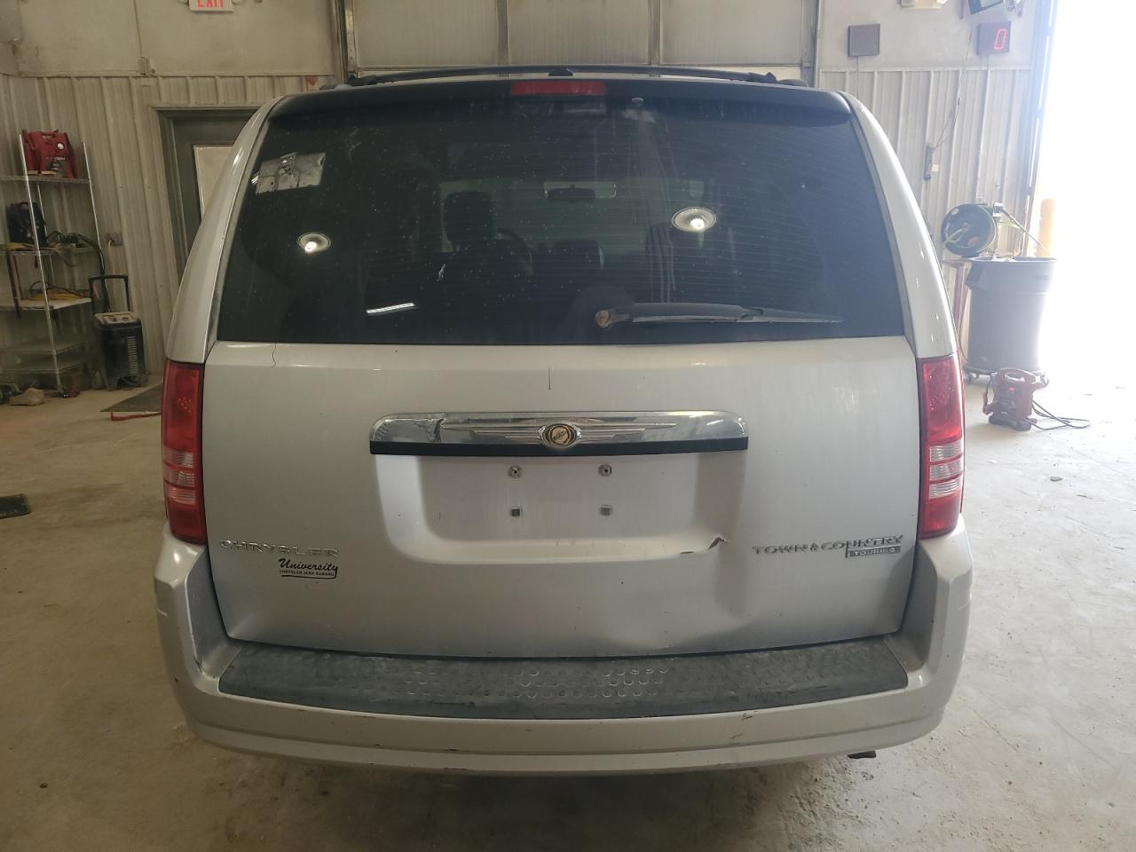 2009 Chrysler Town & Country Touring VIN: 2A8HR54149R558213 Lot: 56735045