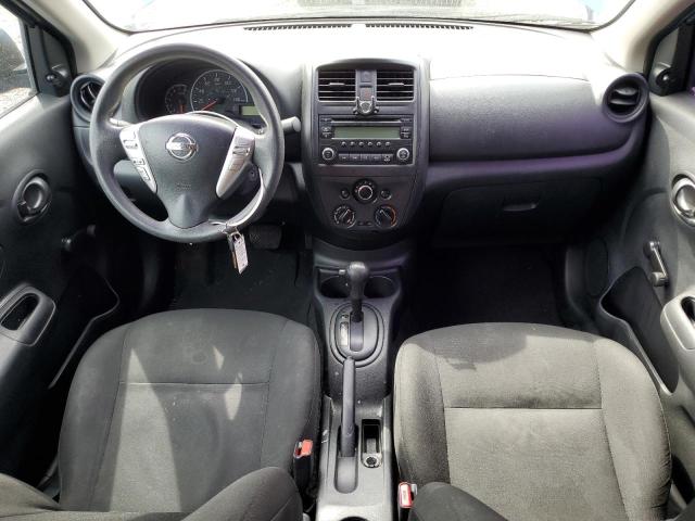 Sedans NISSAN VERSA 2015 Granatowy