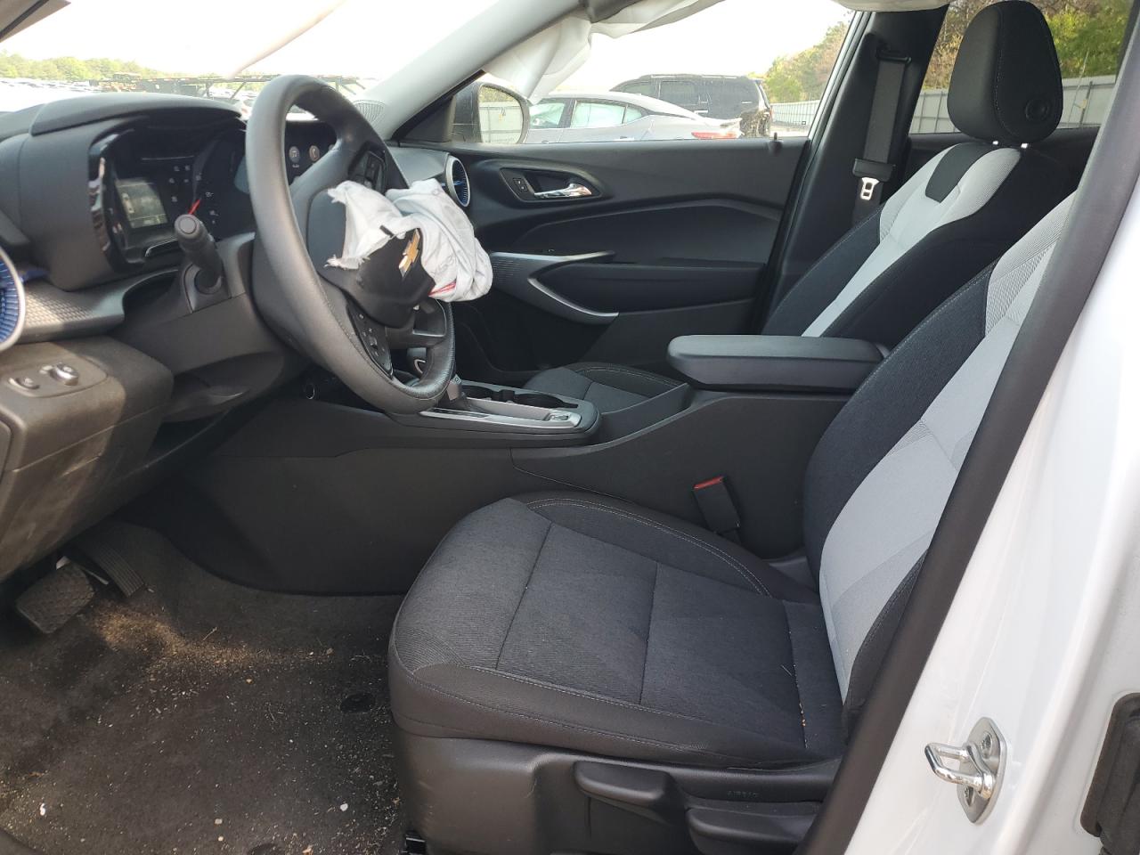 2025 Chevrolet Trax Ls VIN: KL77LFEP0SC001629 Lot: 58028465