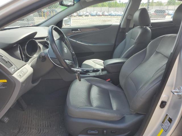  HYUNDAI SONATA 2013 Серебристый