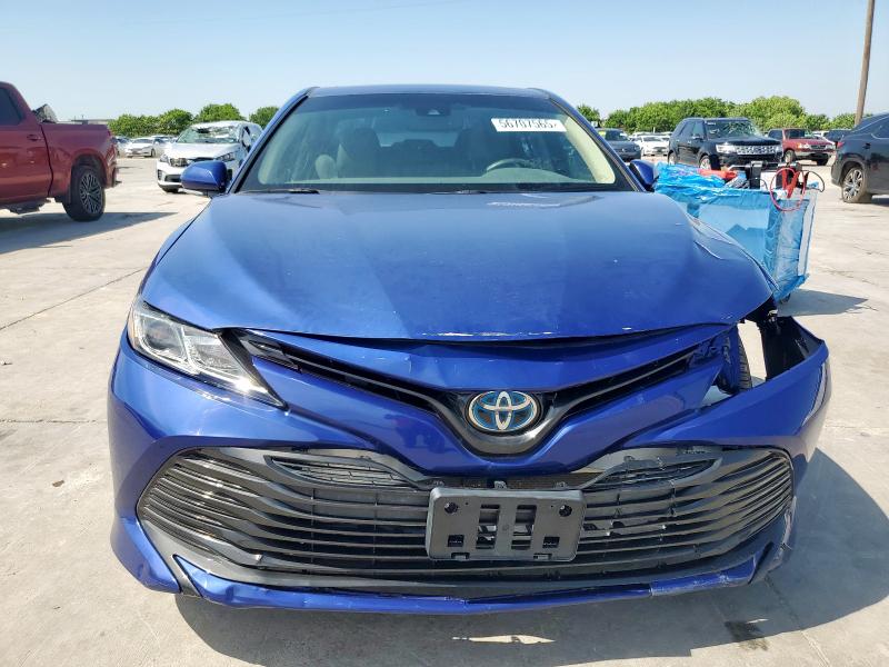  TOYOTA CAMRY 2018 Granatowy