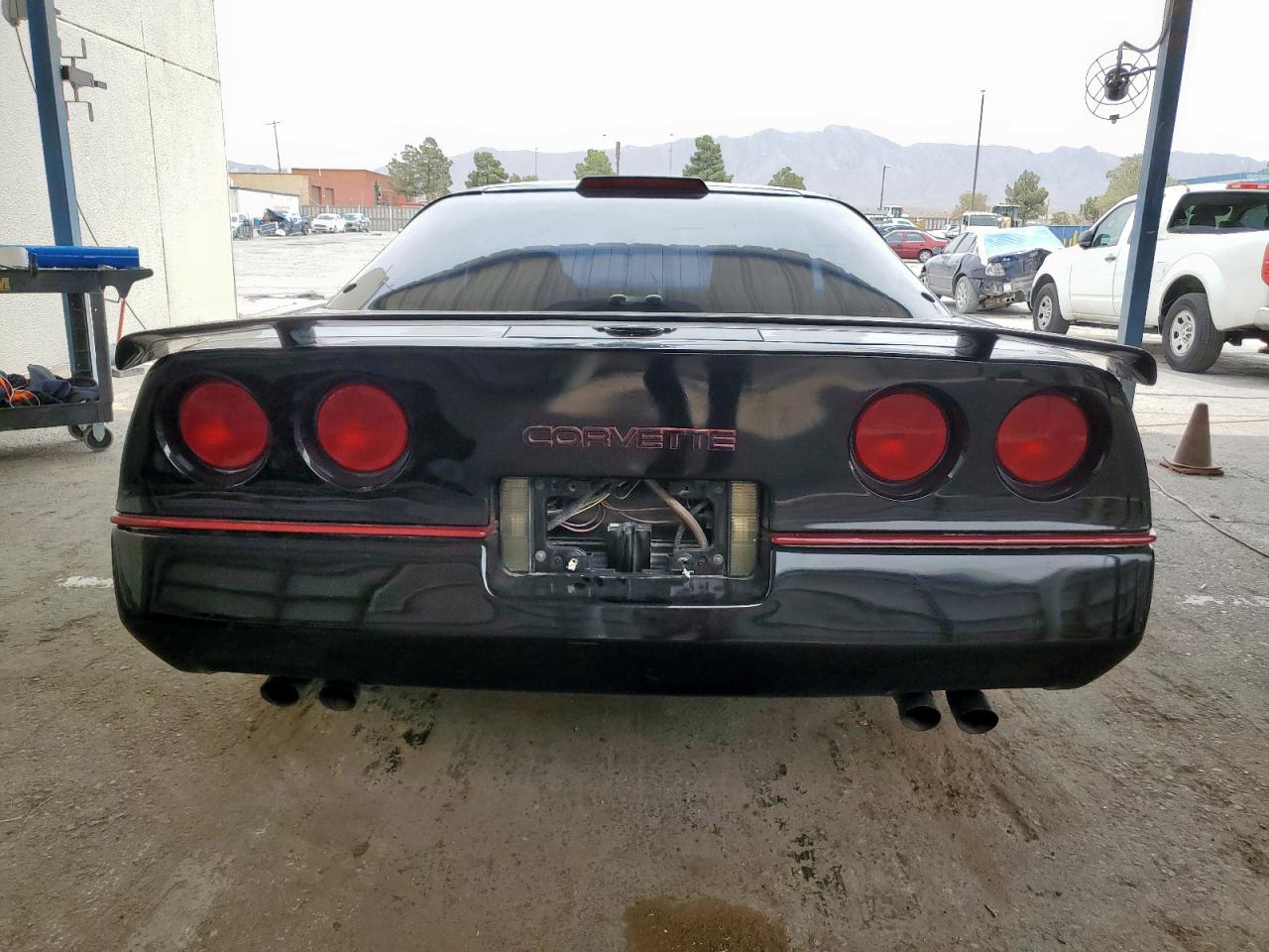 1988 Chevrolet Corvette VIN: 1G1YY2185J5122359 Lot: 59104315