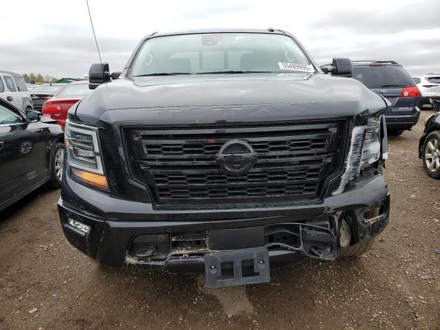  NISSAN TITAN 2021 Чорний
