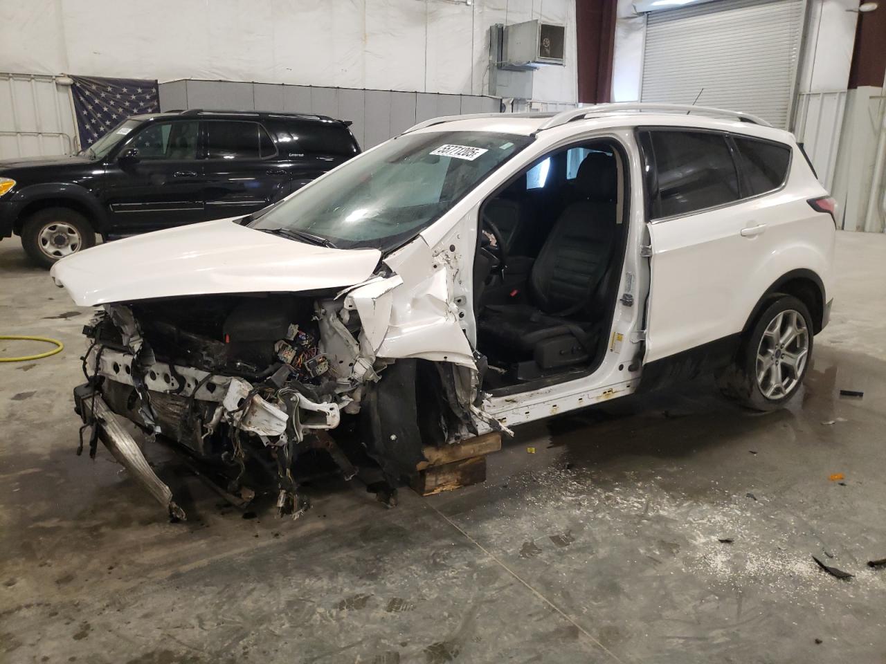 2017 Ford Escape Titanium for Sale in Avon, MN - Front End