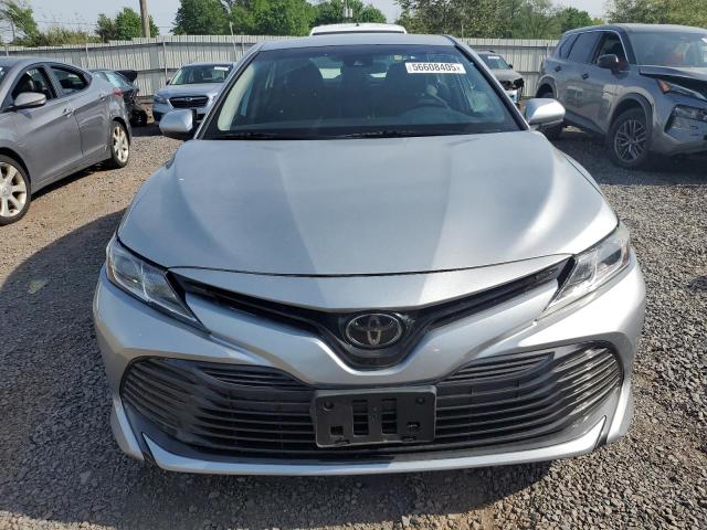  TOYOTA CAMRY 2019 Srebrny