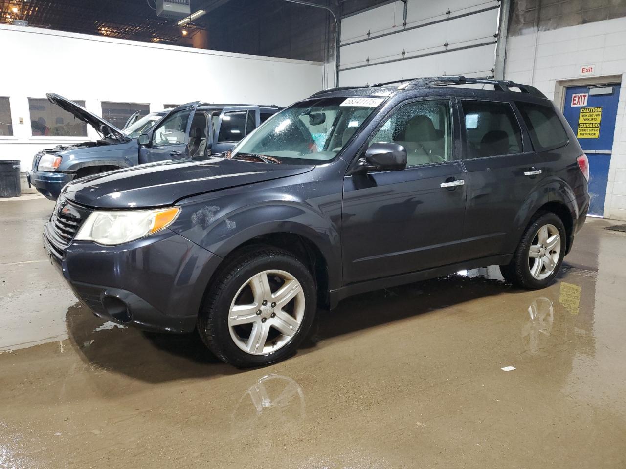 2010 Subaru Forester 2.5X Premium იყიდება Blaine-ში, MN - Minor Dent/Scratches