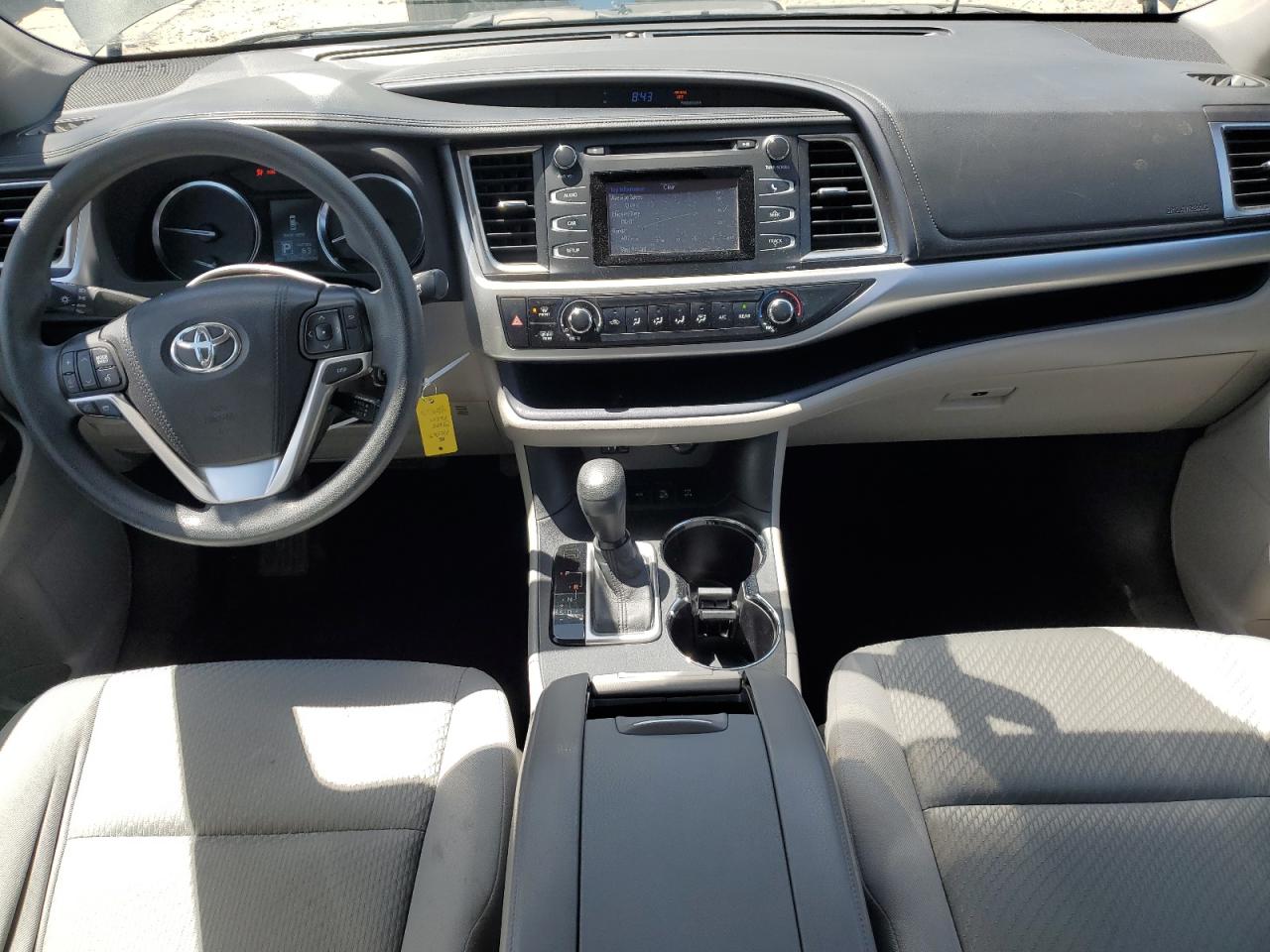2015 Toyota Highlander Le VIN: 5TDBKRFH8FS146575 Lot: 56992035