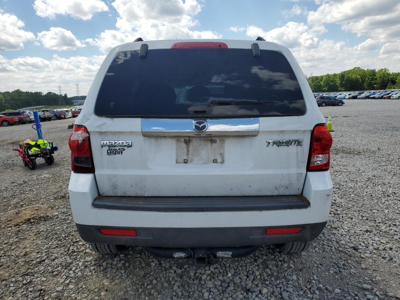 2008 Mazda Tribute I VIN: 4F2CZ02ZX8KM10061 Lot: 55806035