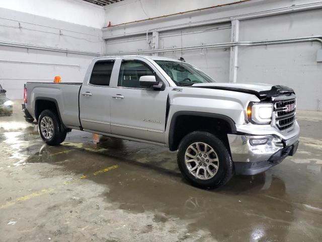 Пікапи GMC SIERRA 2017 Сріблястий