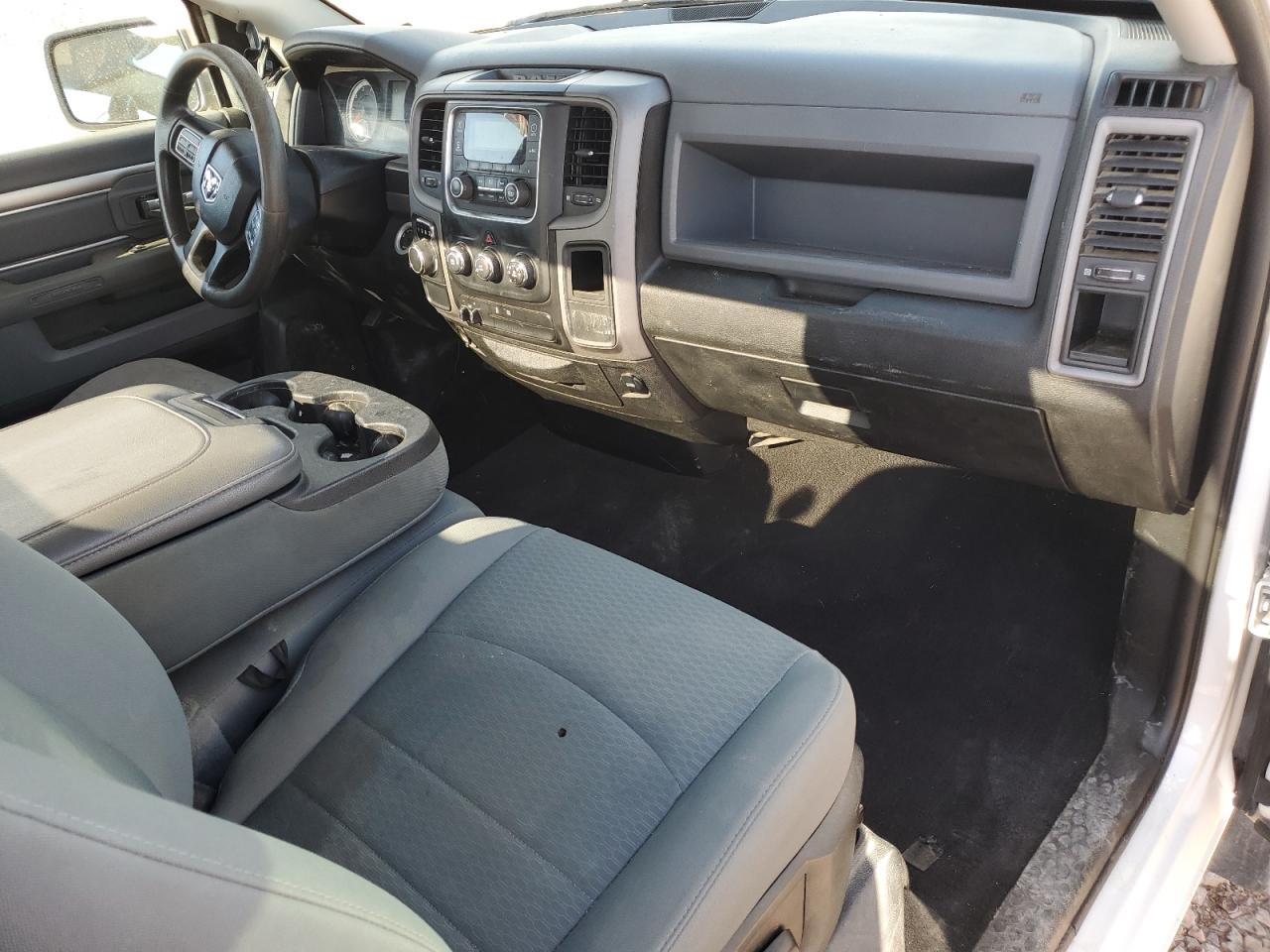2019 Ram 1500 Classic Tradesman VIN: 3C6JR6AG4KG506316 Lot: 56421905