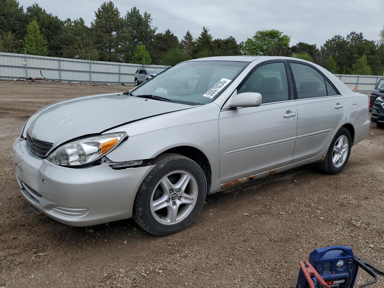 2004 Toyota Camry Le for Sale in Elgin, IL - Front End