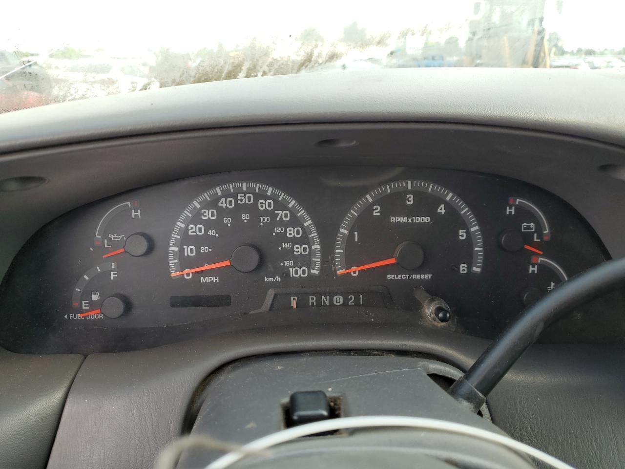 2002 Ford F150 VIN: 2FTRX18L92CA77999 Lot: 58026585