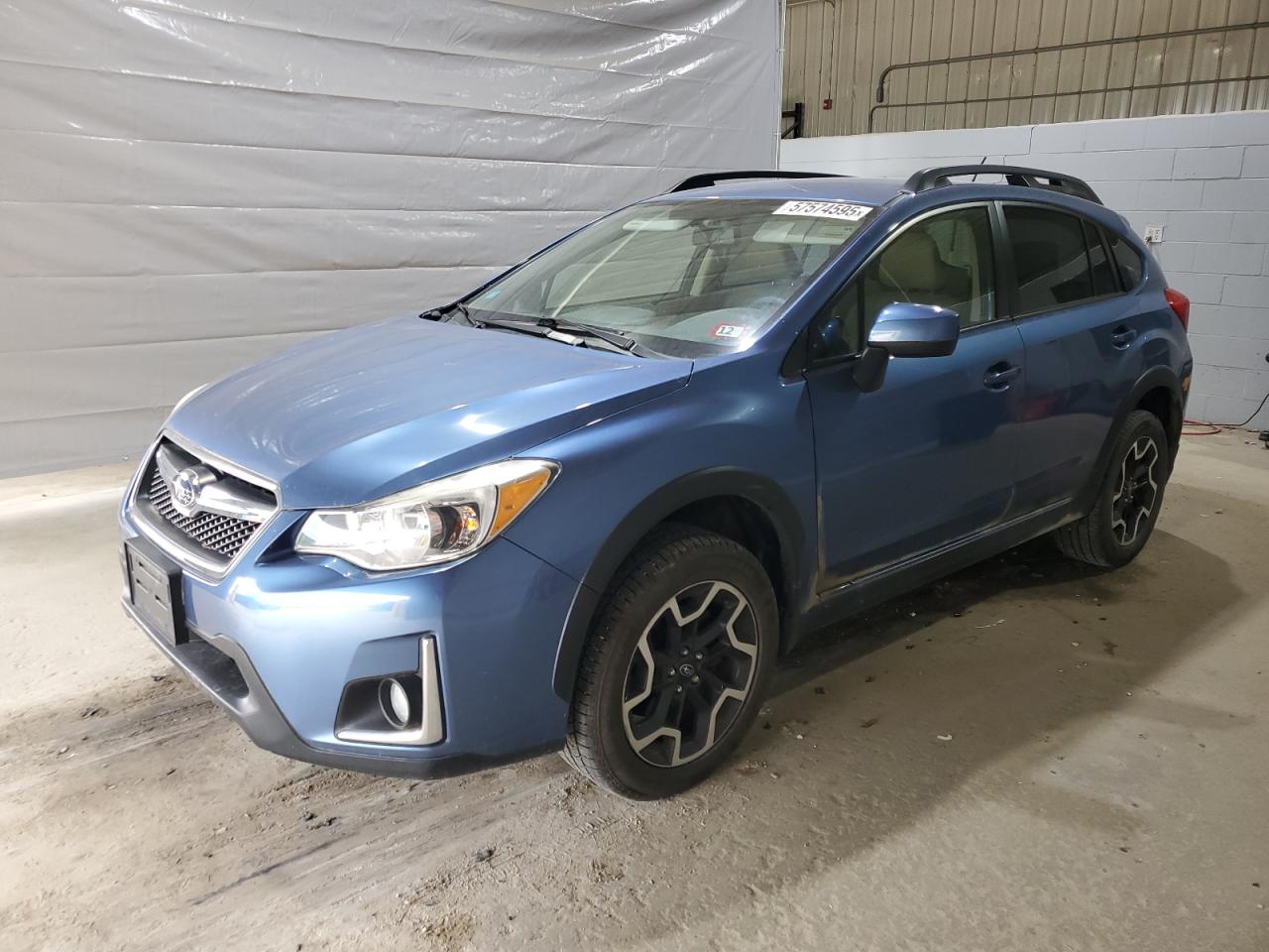 2016 Subaru Crosstrek Premium იყიდება Candia-ში, NH - Rear End