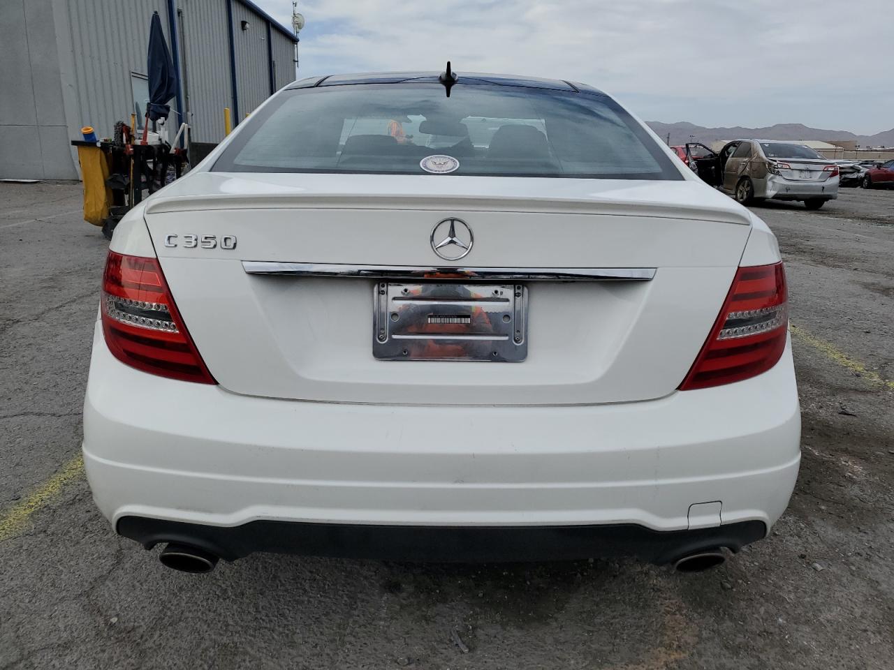 2013 Mercedes-Benz C 350 VIN: WDDGJ5HB6DG052606 Lot: 56541495