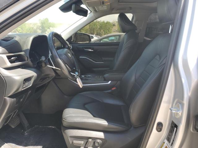  TOYOTA HIGHLANDER 2021 Srebrny