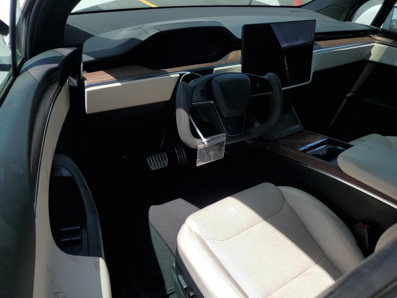 2022 Tesla Model X VIN: 7SAXCDE5XNF350572 Lot: 57277575