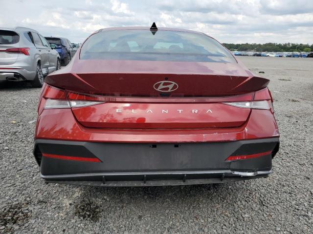  HYUNDAI ELANTRA 2024 Красный