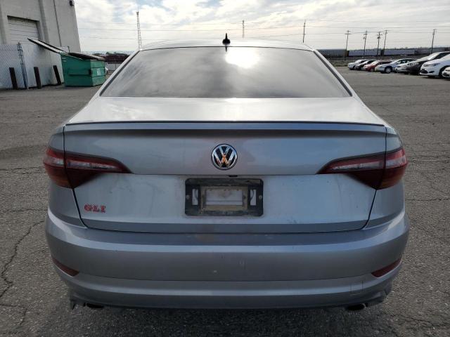 VOLKSWAGEN JETTA 2019 Серебристый