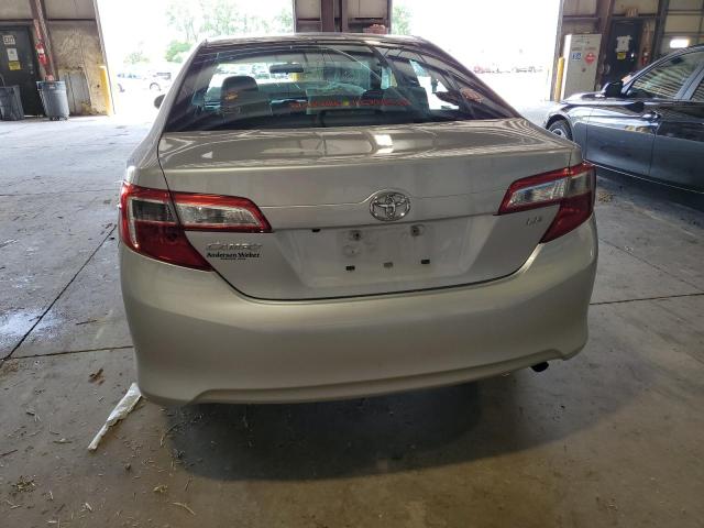  TOYOTA CAMRY 2014 Серебристый