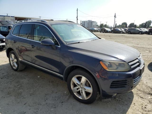  VOLKSWAGEN TOUAREG 2014 Синий