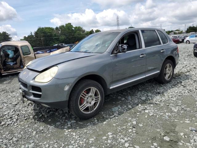 2004 Porsche Cayenne 
