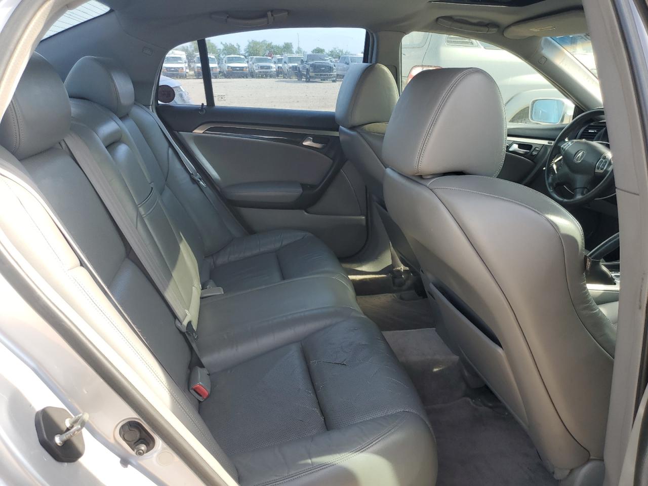 2005 Acura Tl VIN: 19UUA66215A003132 Lot: 56863435