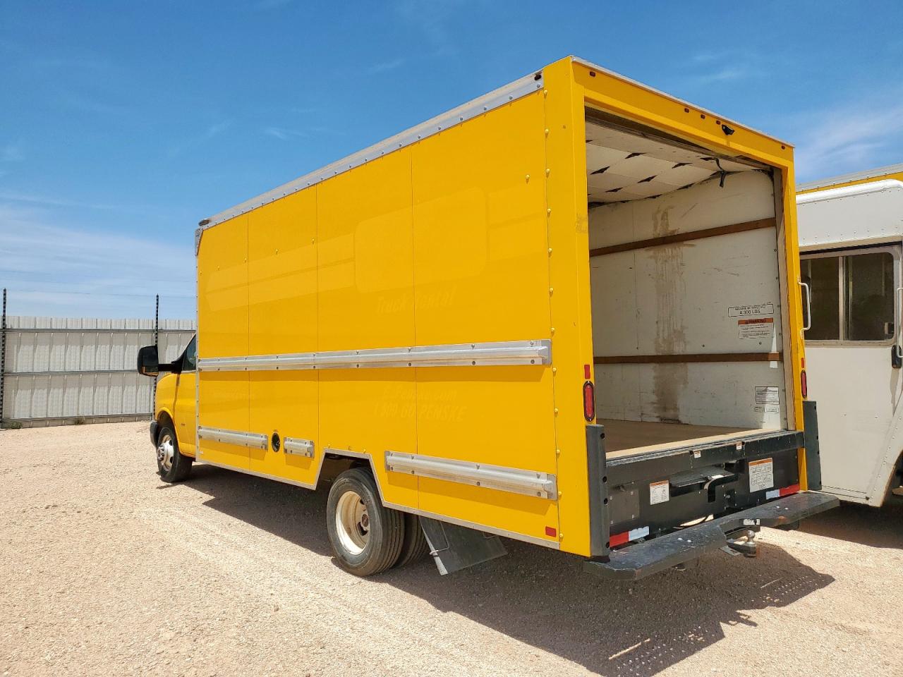 2023 GMC Savana Cutaway G3500 VIN: 7GZ37TC74PN003678 Lot: 57085885