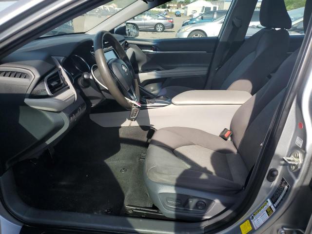  TOYOTA CAMRY 2019 Srebrny