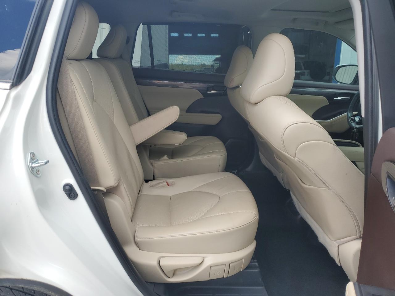 2021 Toyota Highlander Limited VIN: 5TDYZRAH2MS527686 Lot: 56644015
