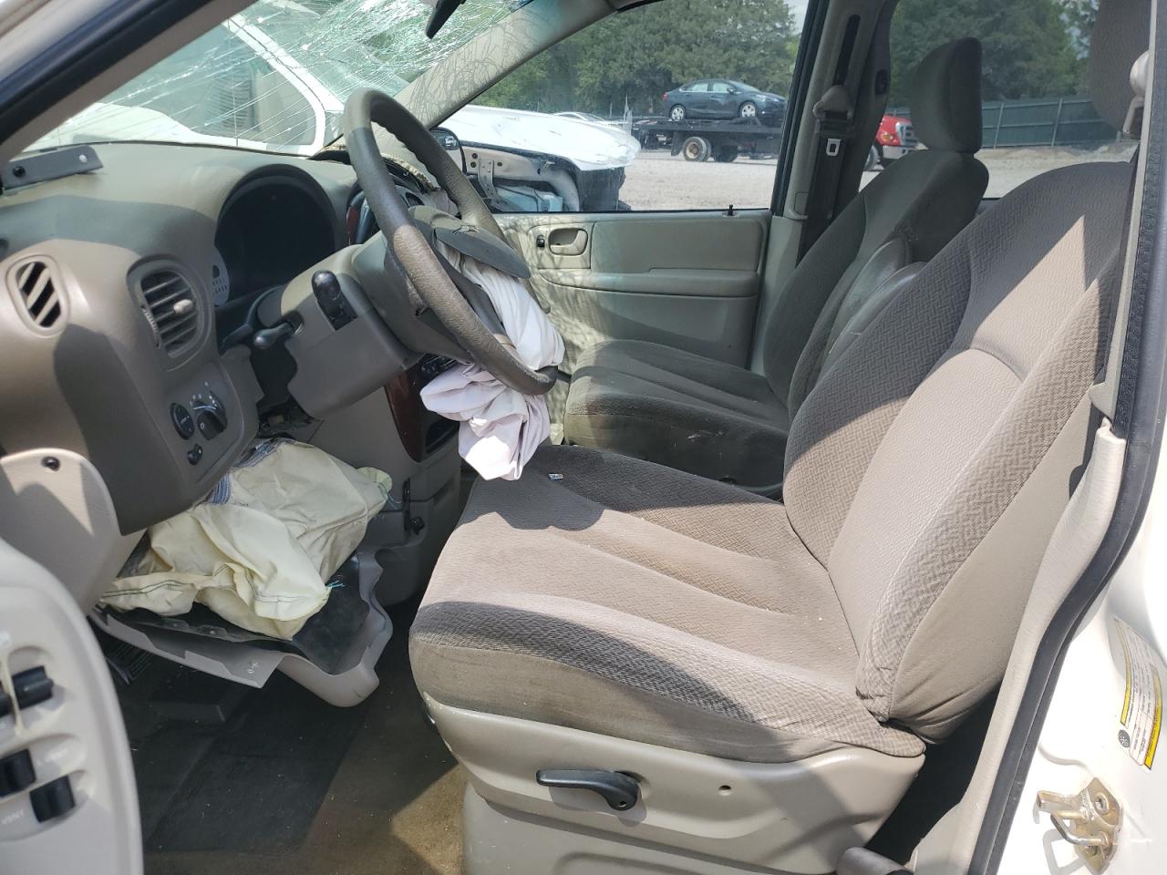 2005 Chrysler Town & Country VIN: 1C4GP45R15B378381 Lot: 56974725