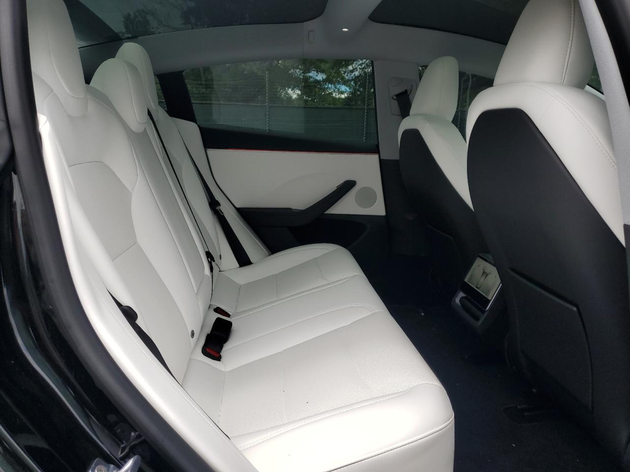 2025 Tesla Model 3 VIN: 5YJ3E1EB1SF932632 Lot: 56929695