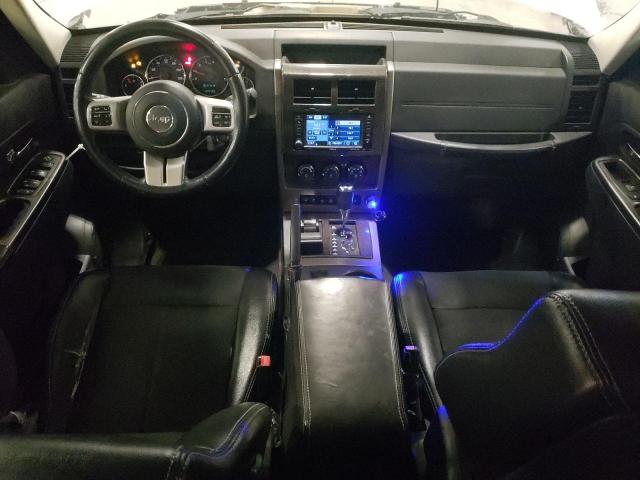  JEEP LIBERTY 2012 Biały