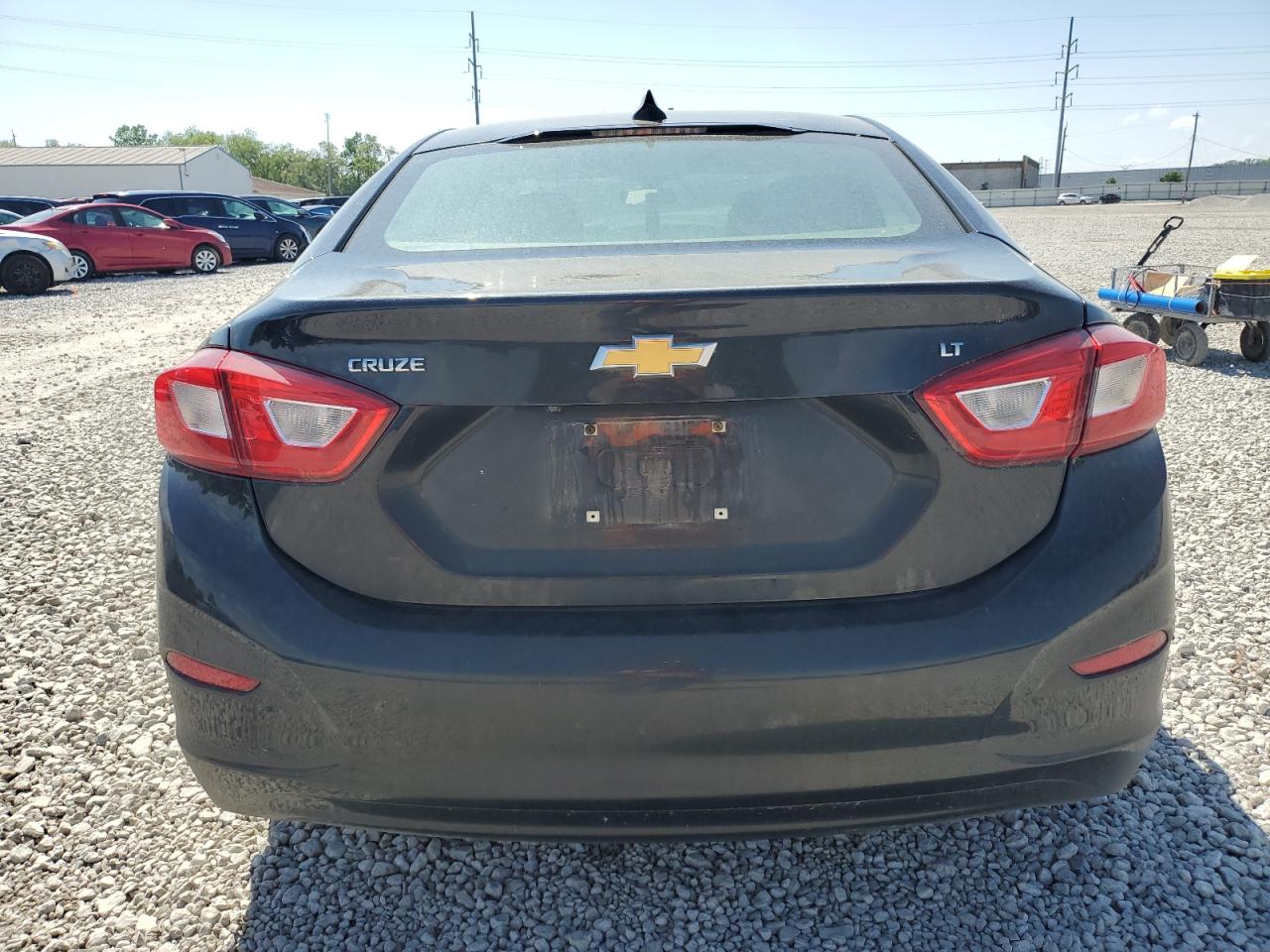 2018 Chevrolet Cruze Lt VIN: 1G1BE5SM4J7125768 Lot: 56960675