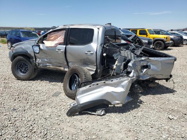  TOYOTA TACOMA 2017 Серебристый