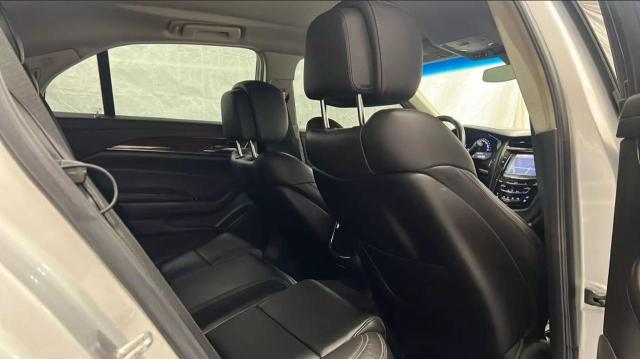 Sedans CADILLAC CTS 2014 Srebrny