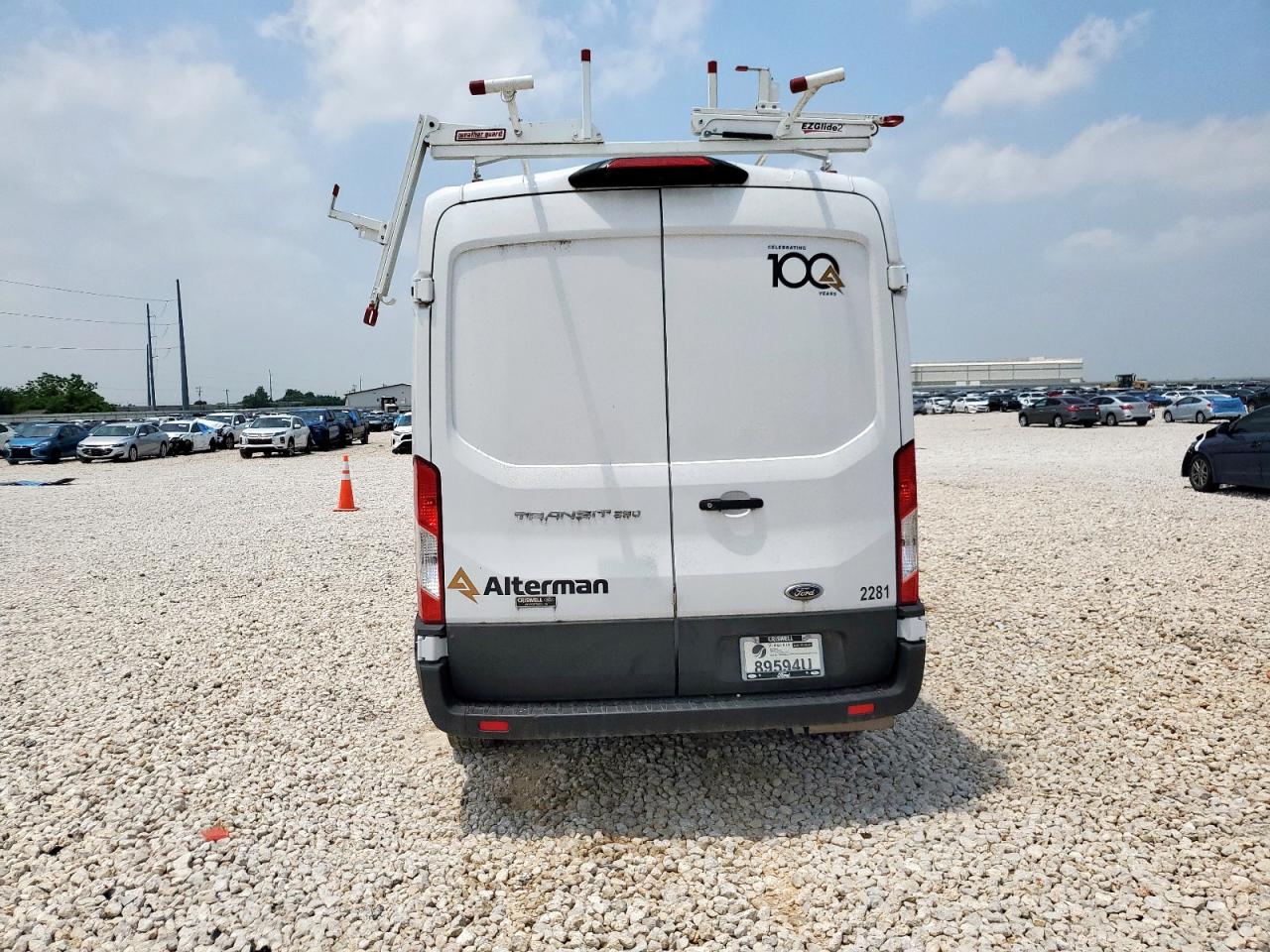 2022 Ford Transit T-250 VIN: 1FTBR1C86NKA18231 Lot: 56531205