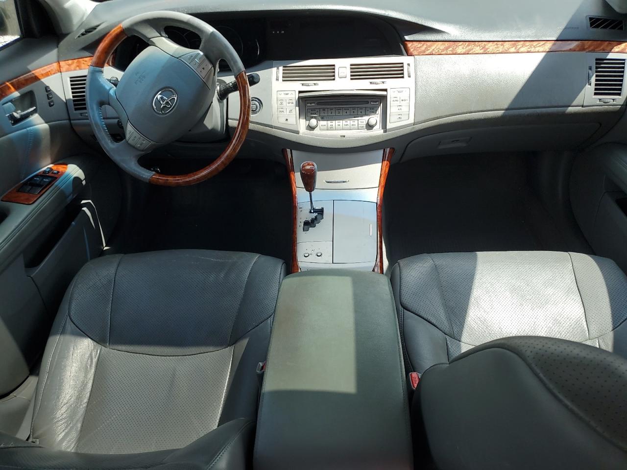 2005 Toyota Avalon Xl VIN: 4T1BK36B95U022281 Lot: 54875705