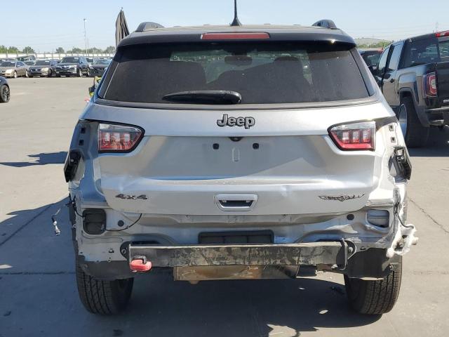  JEEP COMPASS 2019 Srebrny
