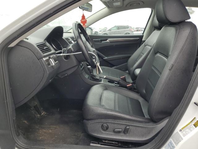  VOLKSWAGEN PASSAT 2017 Белый