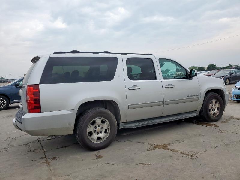  CHEVROLET SUBURBAN 2014 Silver