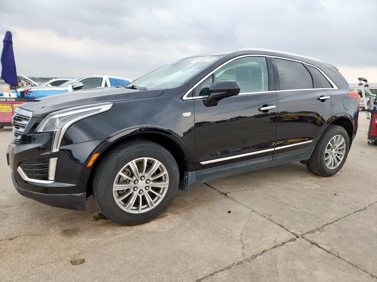 2019 Cadillac Xt5 Luxury for Sale in Grand Prairie, TX - Side