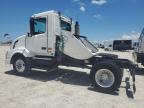 2007 Volvo Vnl Semi Truck for Sale in Homestead, FL - Front End