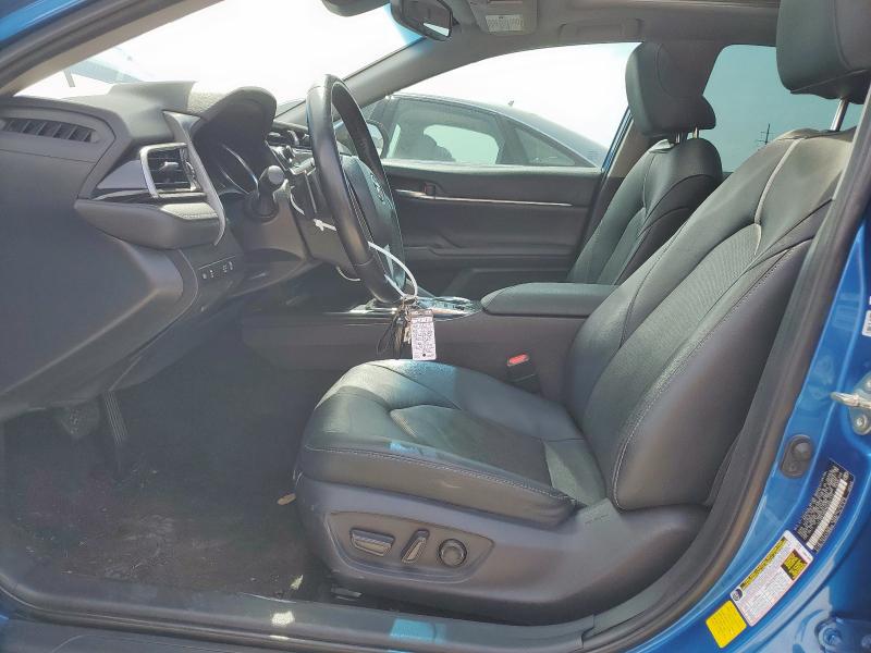  TOYOTA CAMRY 2019 Granatowy