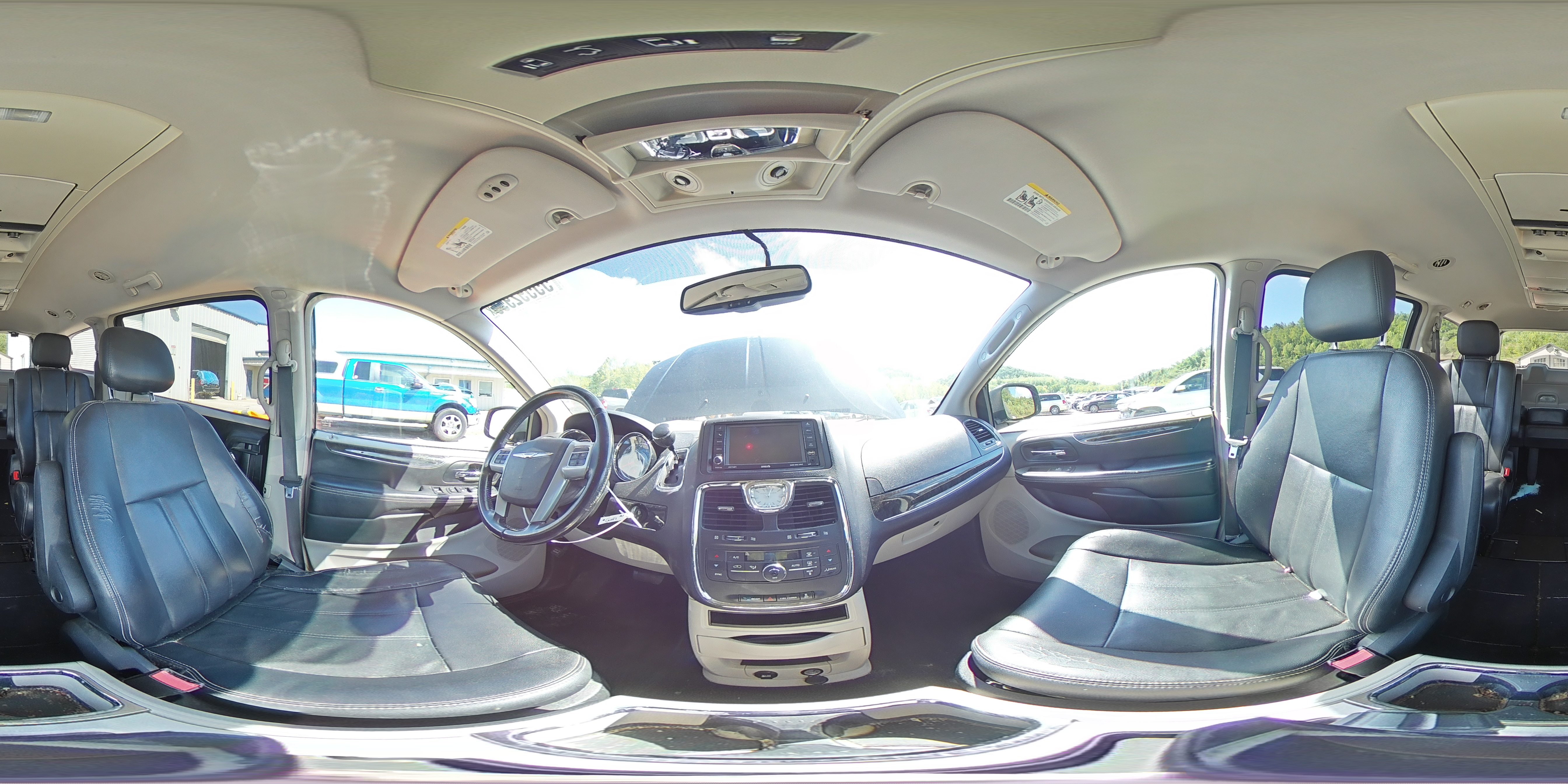2013 Chrysler Town & Country Touring VIN: 2C4RC1BG7DR744589 Lot: 55592955