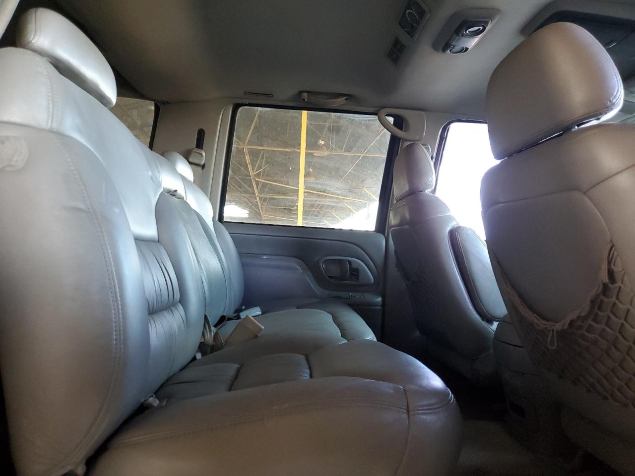 1999 Chevrolet Suburban K1500 VIN: 3GNFK16R3XG217135 Lot: 57158455