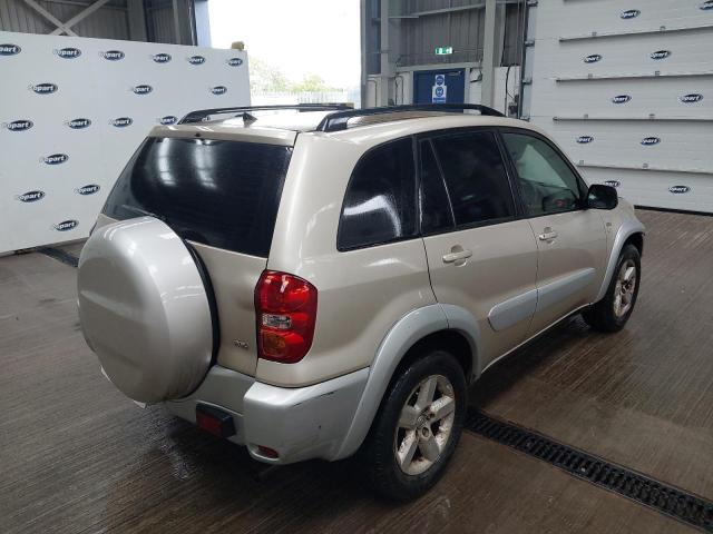 2004 TOYOTA RAV4 XT4 D